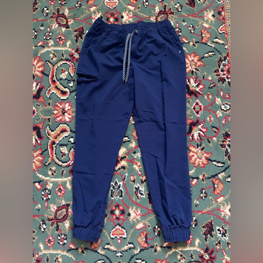 Jaanuu Women’s Scrubs